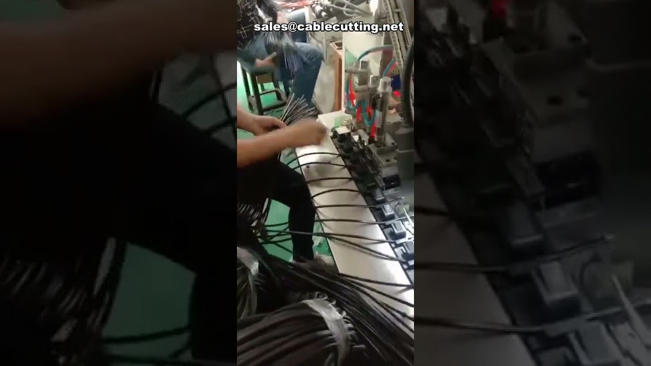 全自动拖车插头端子压接机 | USB数据线制造设备出售